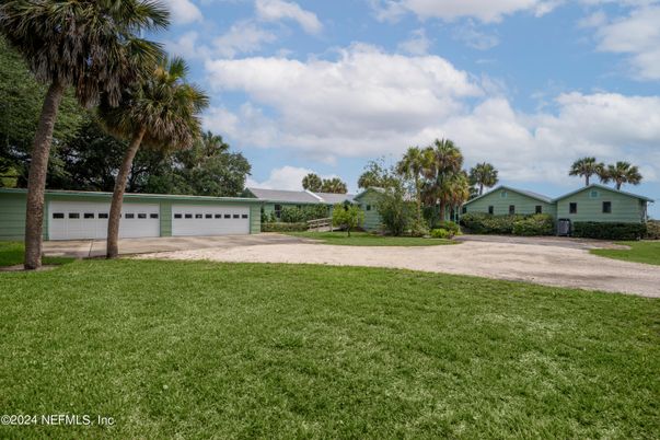 Backyard, Detached Garage, Exterior