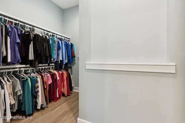 Interior, Walk-in Closets, Wood Texture Flooring