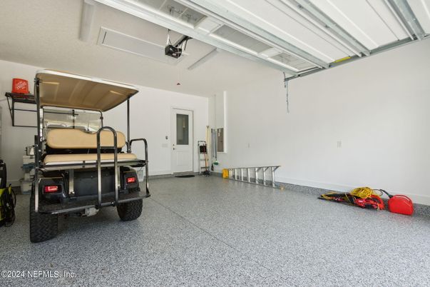 Garage, Interior