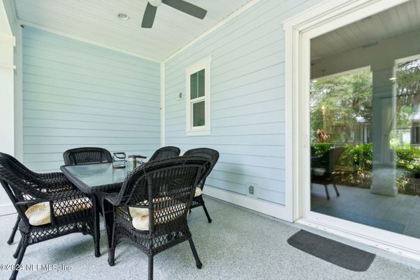 Dining room, Exterior