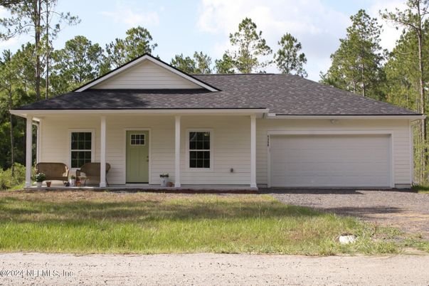 Attached, Exterior, Facade, Ranch