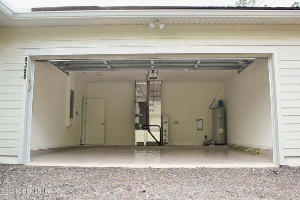 Garage, Interior