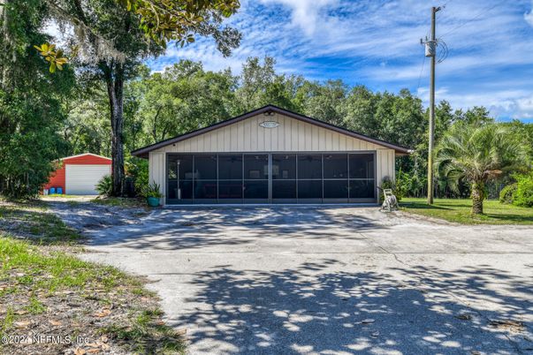 Detached Garage, Exterior