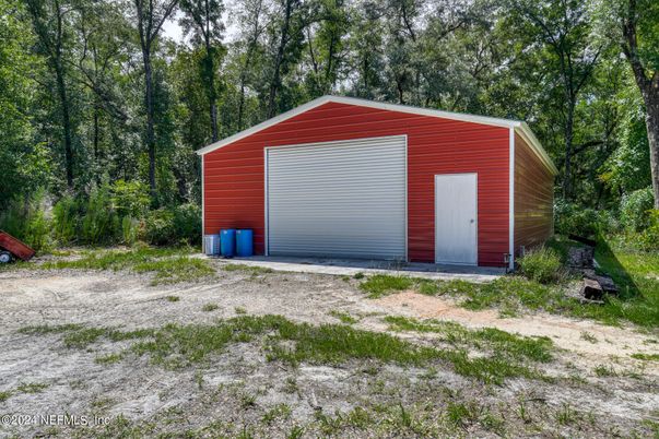 Detached Garage, Exterior