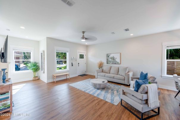 Interior, Living room, Recessed Lighting, Wood Texture Flooring