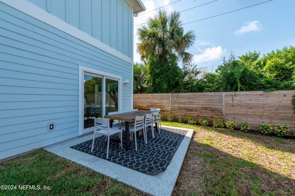 Backyard, Exterior