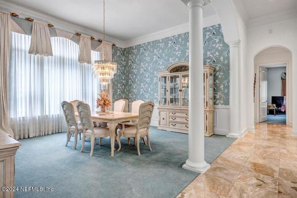Chandelier, Dining room, Interior