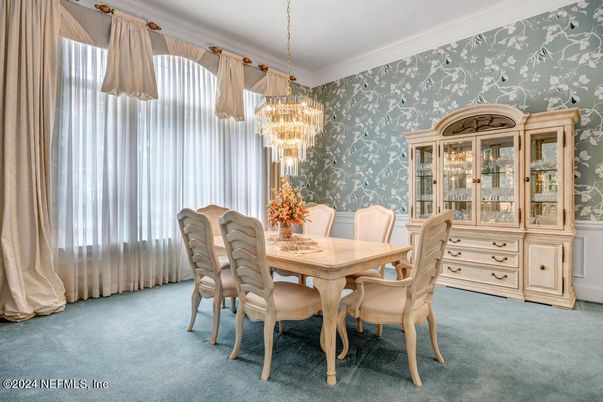 Chandelier, Dining room, Interior