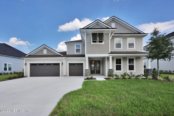 Attached, Exterior, Facade, Farmhouse