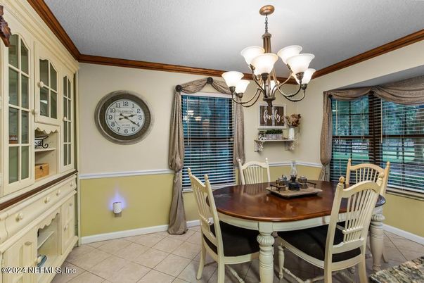 Chandelier, Dining room, Interior