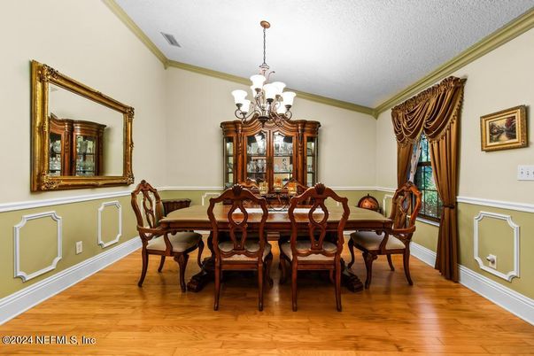 Chandelier, Dining room, Interior, Wood Texture Flooring