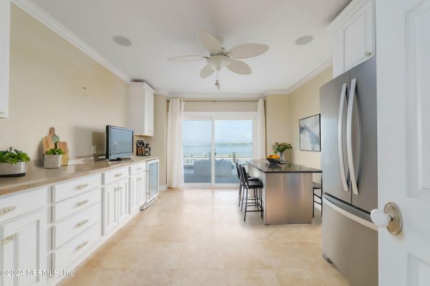 Dining room, Interior, Kitchen, Water