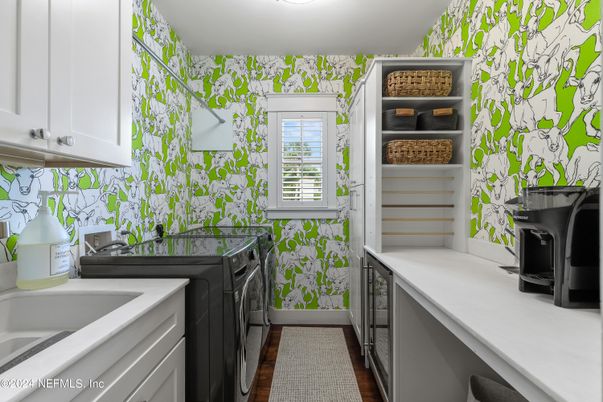 Interior, Washer