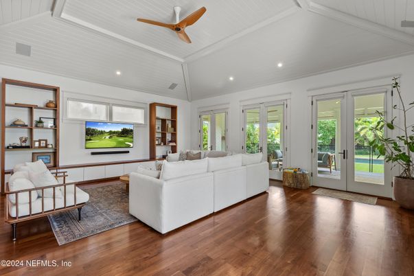 Interior, Living room, Recessed Lighting, Wood Texture Flooring