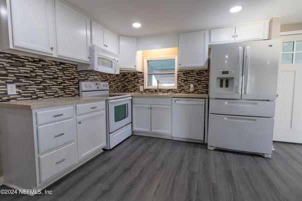 Interior, Kitchen, Recessed Lighting, Wood Texture Flooring