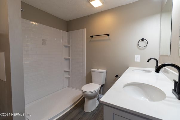 Bathroom, Interior, Recessed Lighting, Wood Texture Flooring