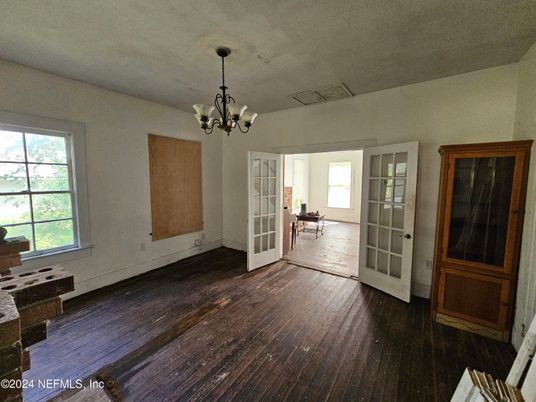 Chandelier, Empty room, Interior, Wood Texture Flooring