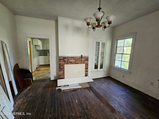 Chandelier, Empty room, Interior, Wood Texture Flooring