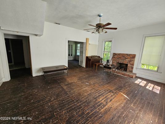 Empty room, Fireplace, Interior, Piano, Wood Texture Flooring