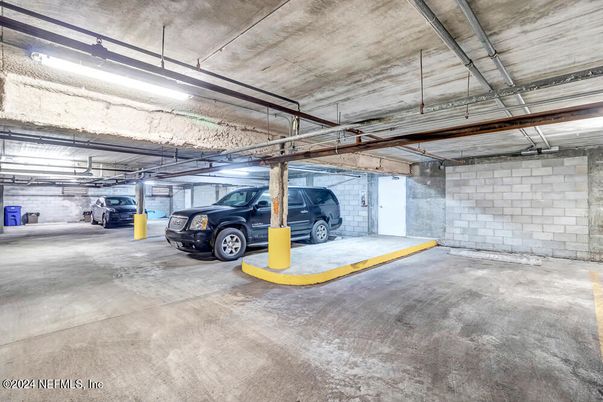 Garage, Interior, Stone Walls