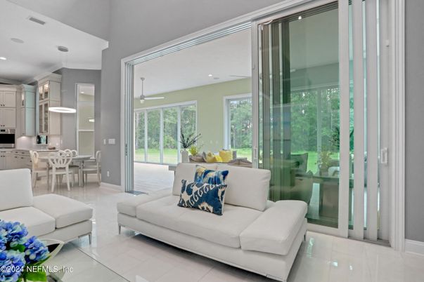 Dining room, Interior, Pendant Lights, Recessed Lighting