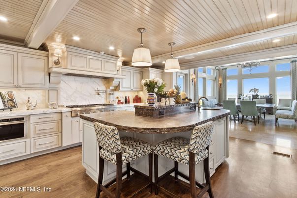 Dining room, Interior, Kitchen, Pendant Lights, Recessed Lighting, Wooden Ceilings, Wood Texture Flooring