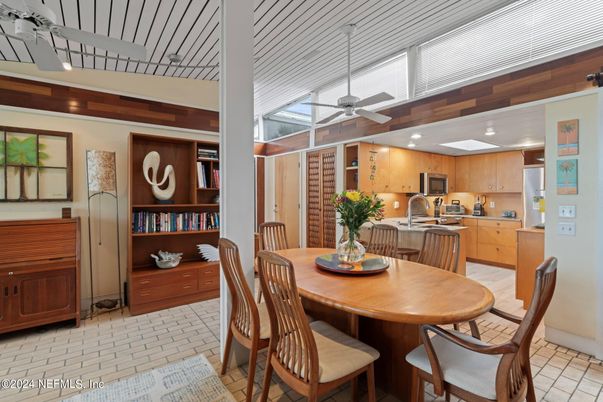 Dining room, Interior, Kitchen, Recessed Lighting, Stainless Steel Appliances
