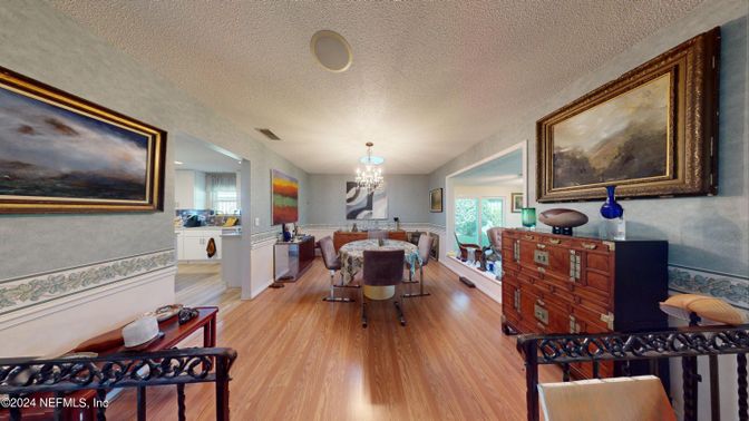 Chandelier, Dining room, Interior, Recessed Lighting, Wood Texture Flooring