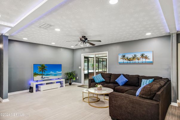 Interior, Living room, Recessed Lighting, Wood Texture Flooring
