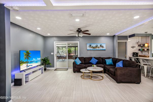 Interior, Kitchen, Living room, Pendant Lights, Recessed Lighting, Wood Texture Flooring