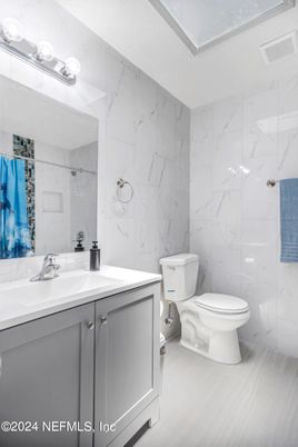 Bathroom, Interior, Marble Walls