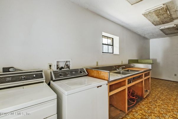 Interior, Washer