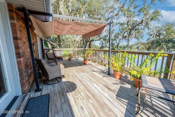 Exterior, Wood Texture Flooring