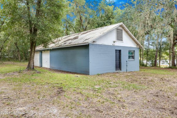 Backyard, Detached Garage, Exterior