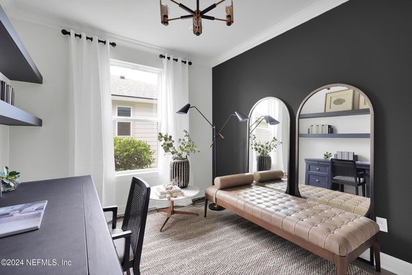 Home Office, Interior