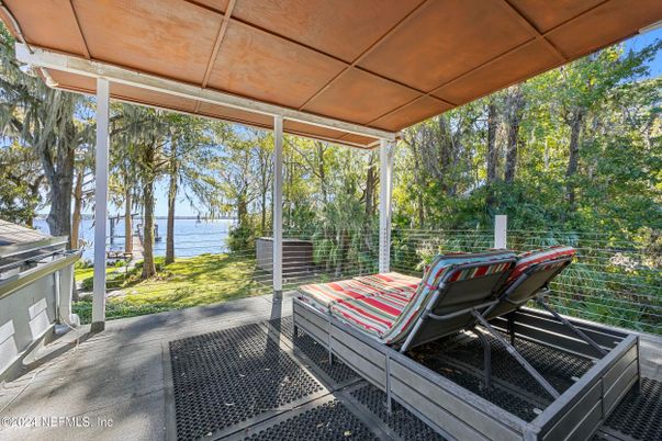 Exterior, Water