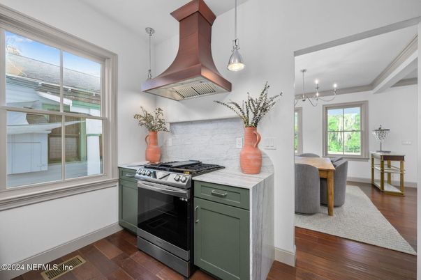 Dining room, Interior, Kitchen, Pendant Lights, Stainless Steel Appliances, Wood Texture Flooring
