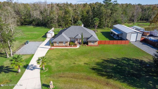 Exterior, Drone