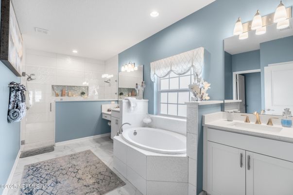 Bathroom, Dual Sink Vanities, Interior, Marble, Recessed Lighting