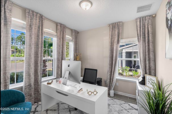 Home Office, Interior