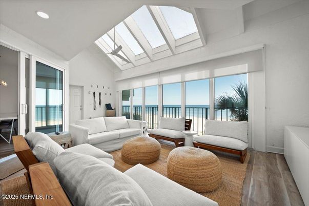 Interior, Living room, Recessed Lighting, Water, Wood Texture Flooring
