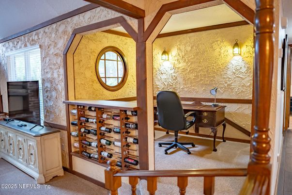Home Office, Interior