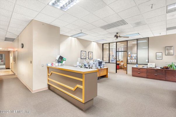 Home Office, Interior