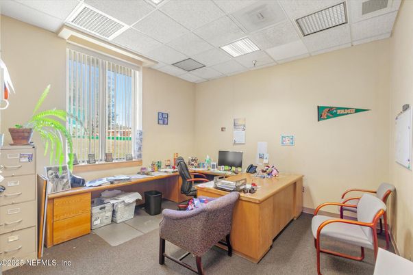 Home Office, Interior