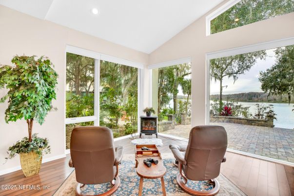 Interior, Living room, Recessed Lighting, Sun Room, Water, Wood Texture Flooring
