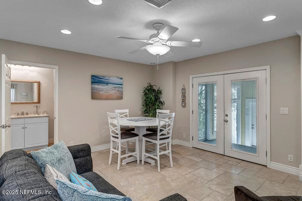 Dining room, Interior, Recessed Lighting