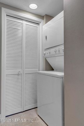 Interior, Recessed Lighting, Utility Closets, Washer