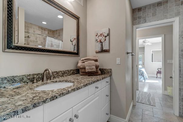 Bathroom, Interior, Recessed Lighting