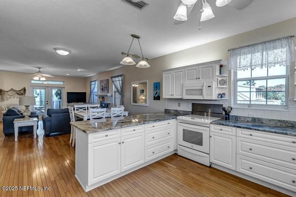 Interior, Kitchen, Living room, Pendant Lights, Recessed Lighting, Wood Texture Flooring