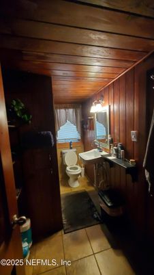 Bathroom, Interior, Wooden Ceilings, Wooden Walls